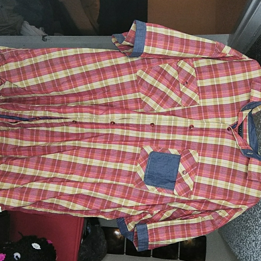 Men's button down - Picture 2 of 2